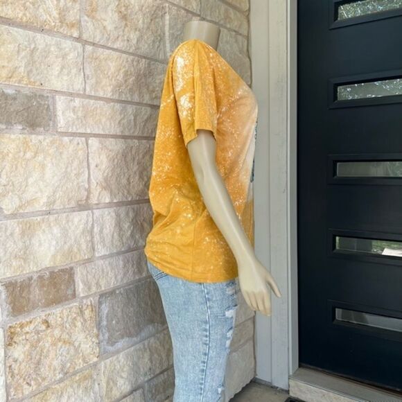 Women's Western Squash Blossom Bleached/Distressed Graphic Tee Size Large - Picture 3 of 9